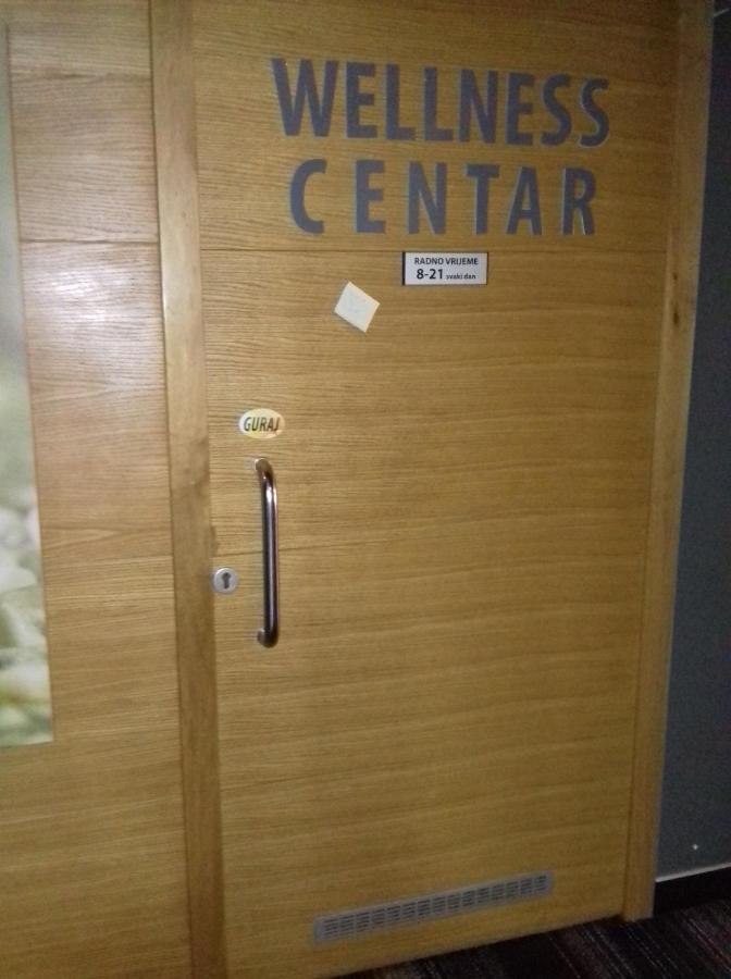 Green Oaza Apartment Фойница Екстериор снимка